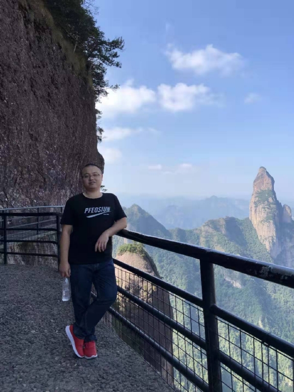 不杵于物的第一张照片--三明相亲网