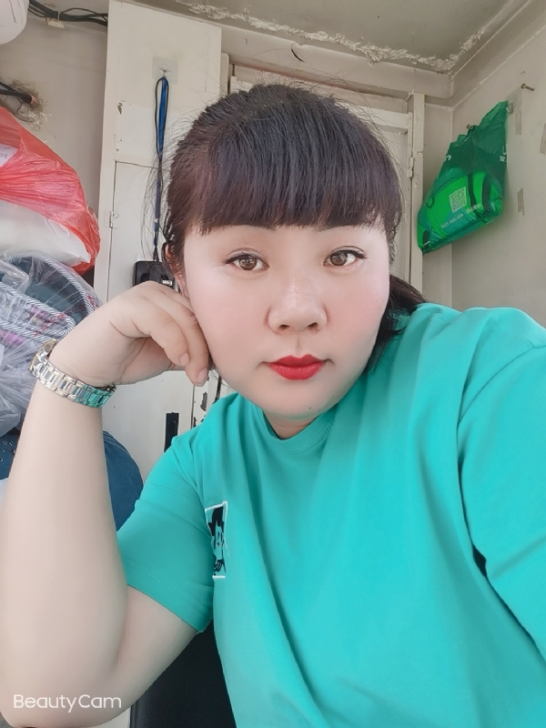 小不点的第一张照片--三明相亲网