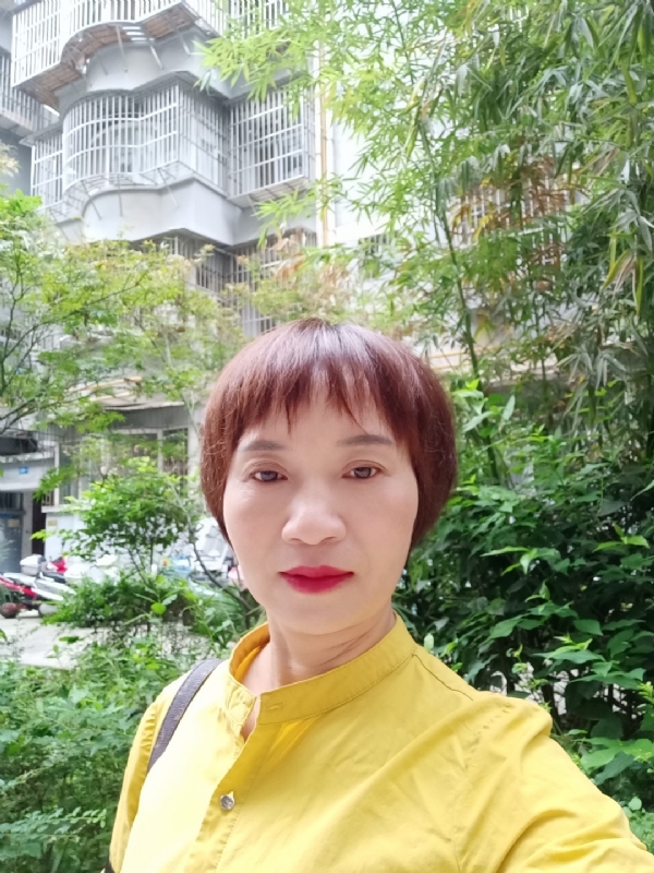 小瓶子的第二张照片--三明相亲网