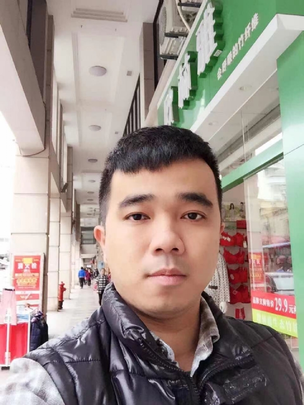小小怪兽的第一张照片--三明相亲网
