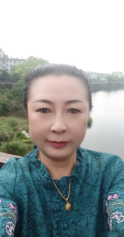 雨中情的第一张照片--三明相亲网