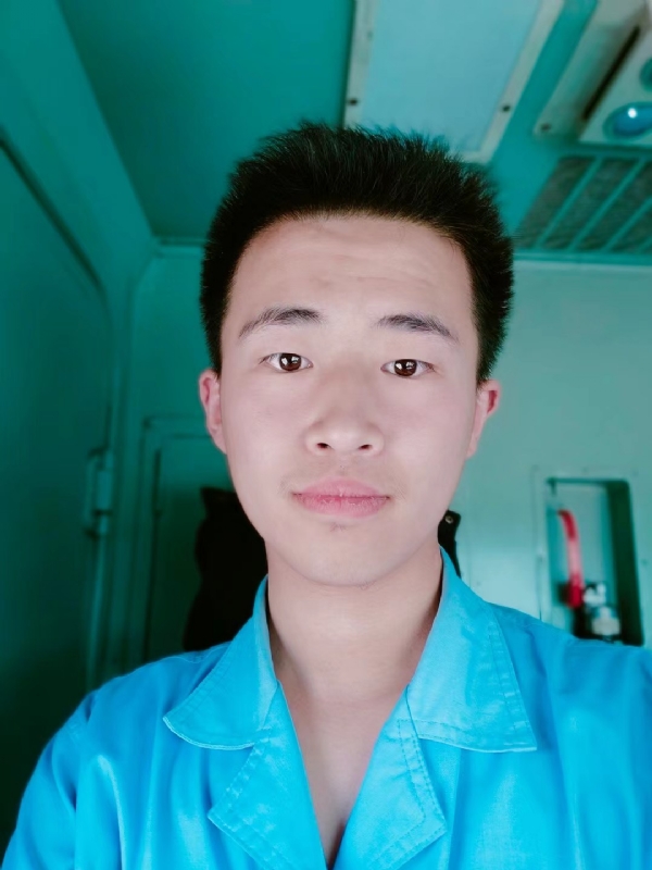 生而为人的第四张照片--三明相亲网