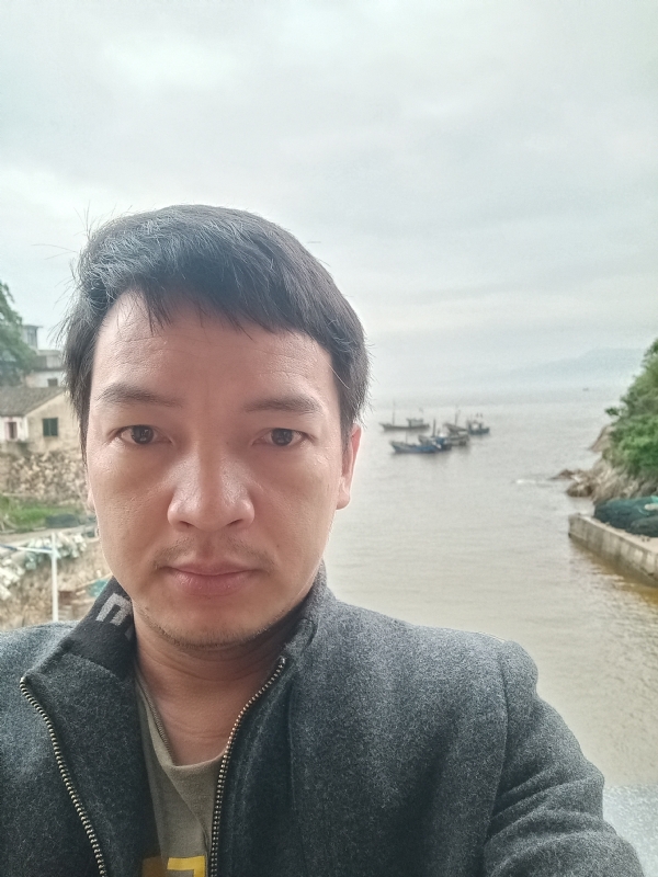 啊亮的第一张照片--三明相亲网