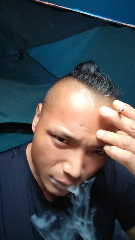 伯爵的第四张照片--三明相亲网