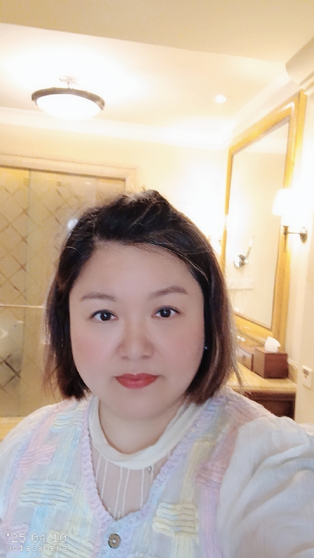 衎静玲瓏的第二张照片--三明相亲网