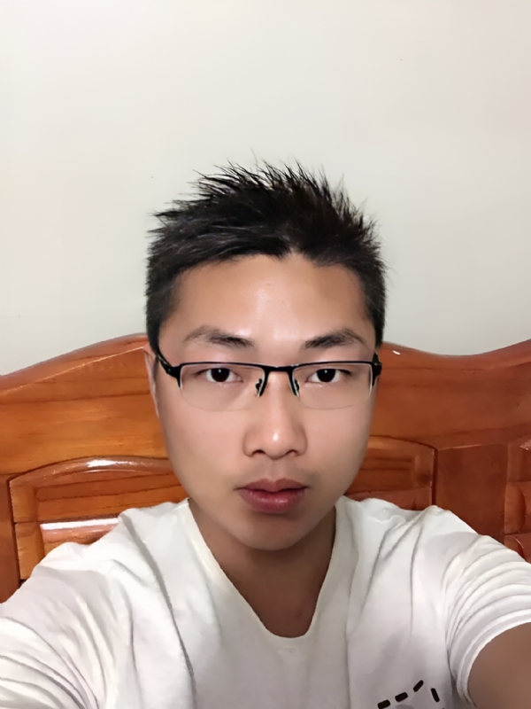 炽热的岩浆的第一张照片--三明相亲网