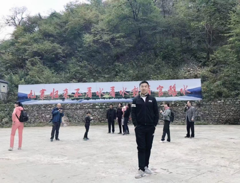 牵手的第一张照片--三明相亲网